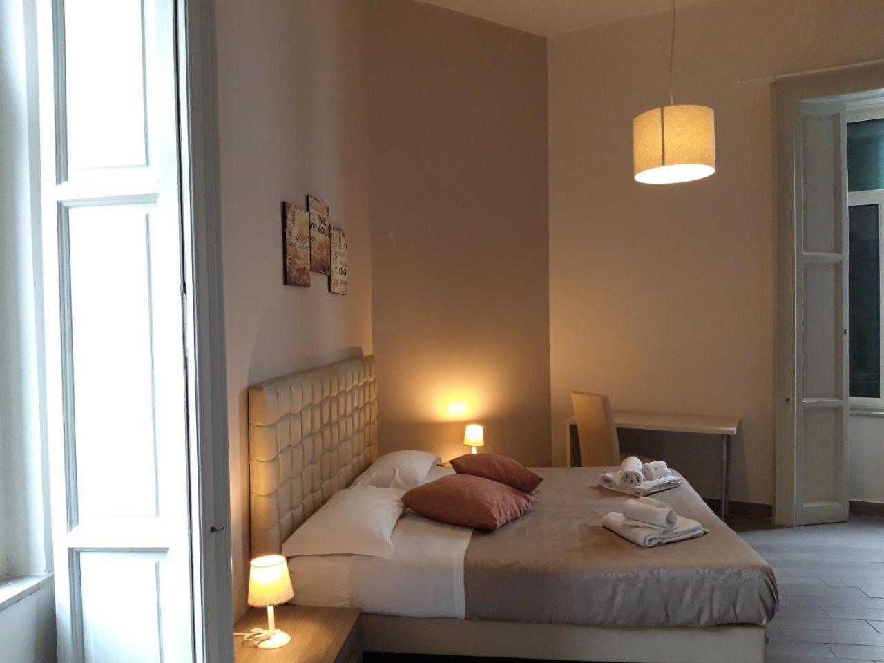 Bed & Breakfast Be Italian Flat Duomo 319 Naples